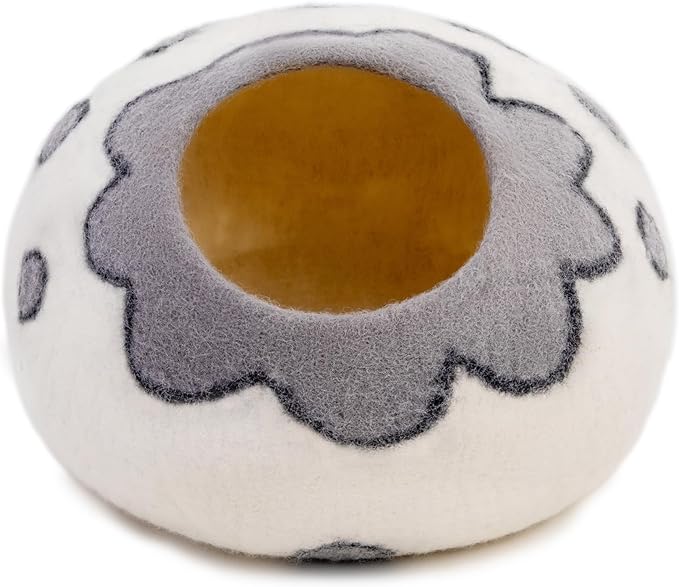 Woolygon Premium Felt Cat Cave Bed ā Wool Kitty Beds Handcrafted Kitten Caves Bed for Indoor Cats - Made from 100% Eco-Friendly Merino Wool, Foldable Cat Hidewawy Covered Cat House Pod (Flower Collar)