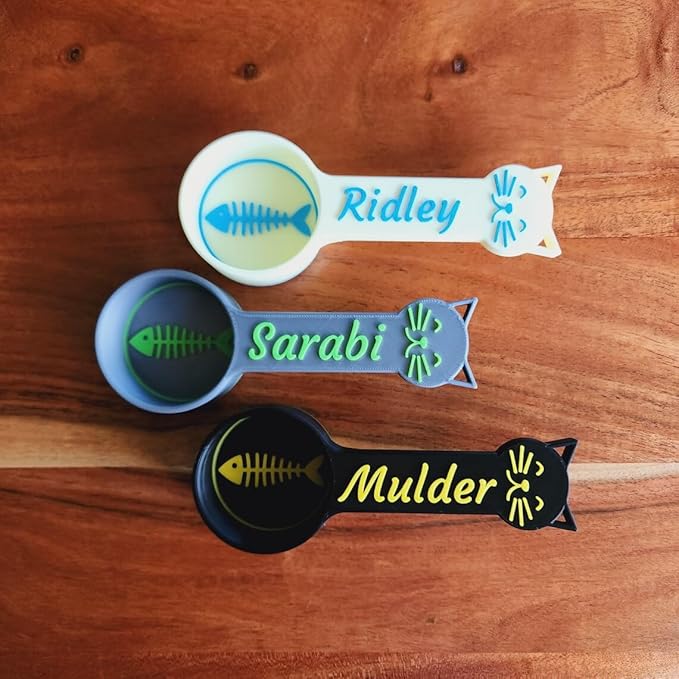 Personalized Cat Food Scoop, Cat Food Measuring Cup with Name, Kibble Scoop (14 oz - 1 3/4 cups)