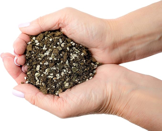 Gardenera Organic Moisture Control Potting Mix - Absorbs 33% More Water Than Basic Potting Soil - 2 Quart