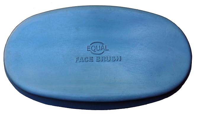 Grewal Equestrian Oval Face Grooming & Bathing Curry Brush for Horses, Dogs, Cats, & Other Pets - Very Soft Bristles (Pacific Blue)