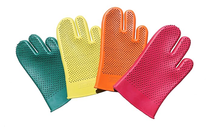 Comfy Pet Grooming & Bathing Glove - Fits Either Hand - Soft Gentle Nubs for Horses, Dogs, Cats & Other Pets - Short & Long Hair - Works Great on Thin and Sensitive Skin (Purple)