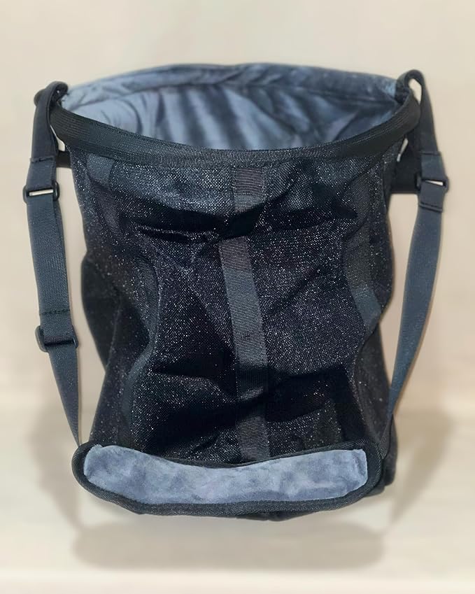 Reinforced Horse Mesh Feed Bag, Adjustable Strap, Padded Nose, Heavy Duty Horse Feed Bag, Reinforced Bottom Stitching, Holds 8qt Grain Bucket, no Mess, soak Feed in Bag, Horse Feed Bag