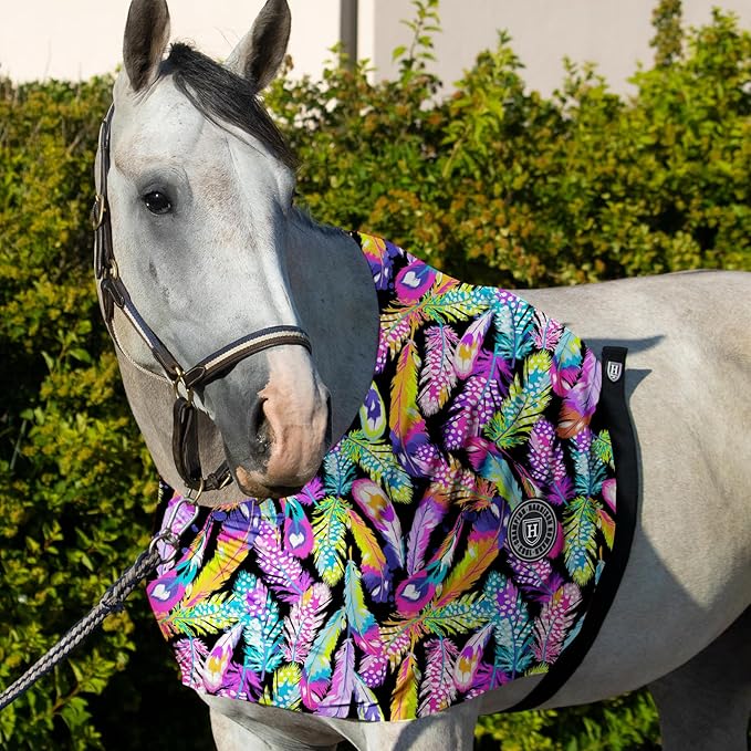 Harrison Howard Heat-Insulating Breathable Stretchy Shoulder Guard Anti Rub Bib for Horse Feather Hues L